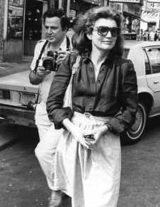 Jackie Onassis,  Ron Galella 1981 NYC.jpg